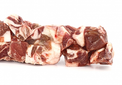 Mięso jagnięce dla psów (gulaszowe) 500 g